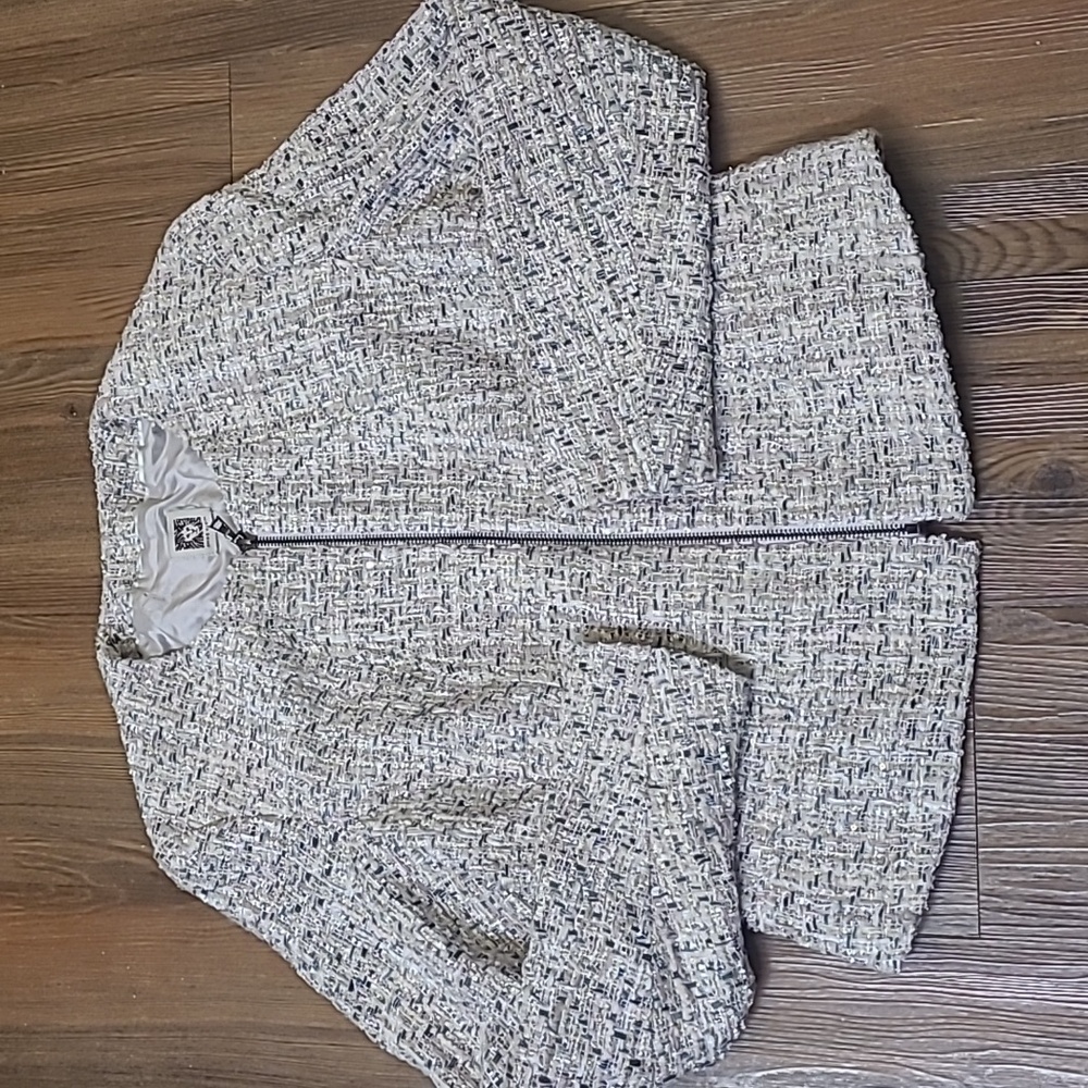 Anne‎ Klein Cream Blazer with Textured Tweed Style M FOR WOMEN.